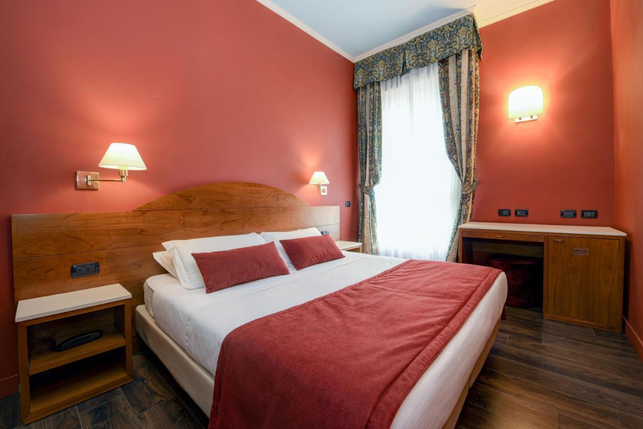 Hotel City Desenzano del Garda Esterno foto
