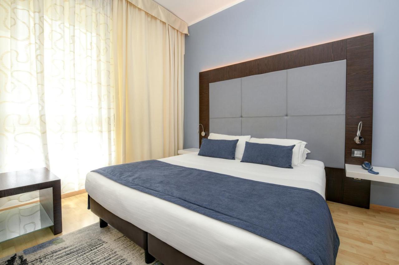 Hotel City Desenzano del Garda Esterno foto
