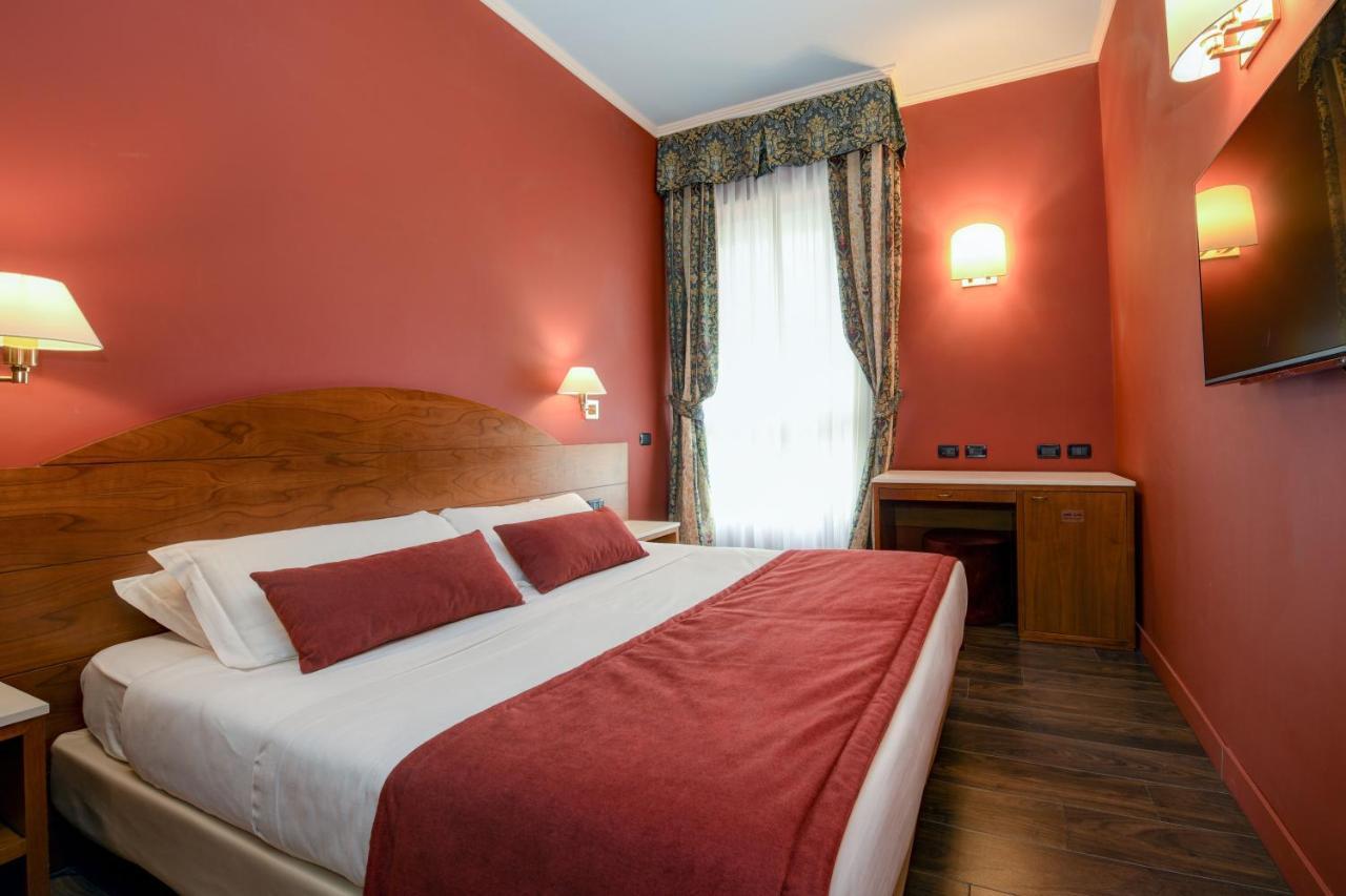 Hotel City Desenzano del Garda Esterno foto