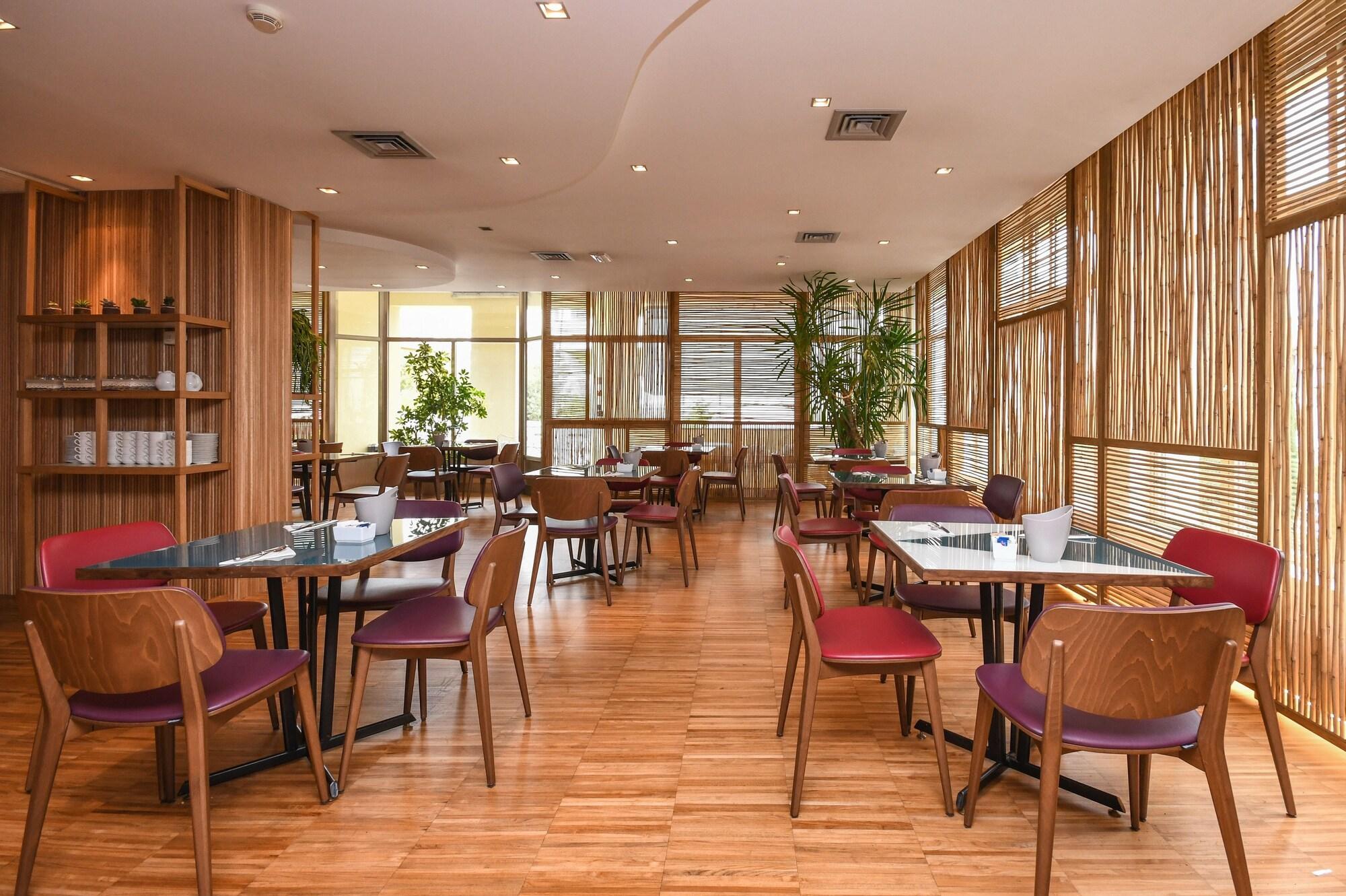 Hotel City Desenzano del Garda Esterno foto